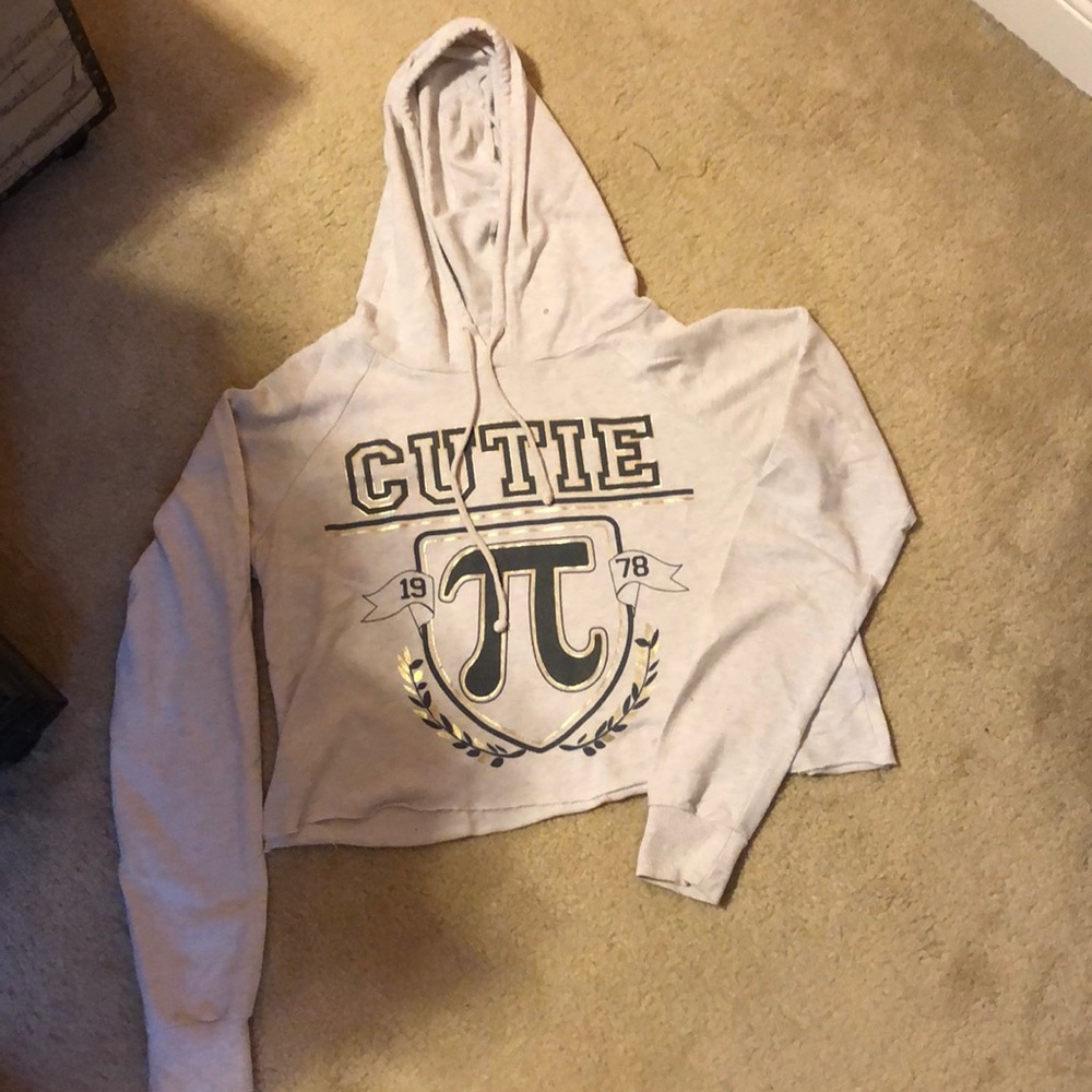 Cropped hoodie